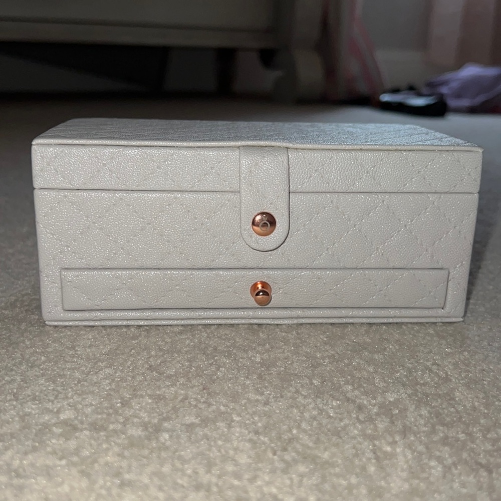 Pandora travel jewelry case